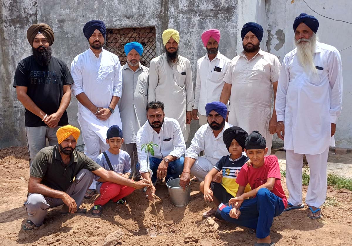 Shade trees were planted on the martyrdom day of Shri Guru Arjan Dev Ji